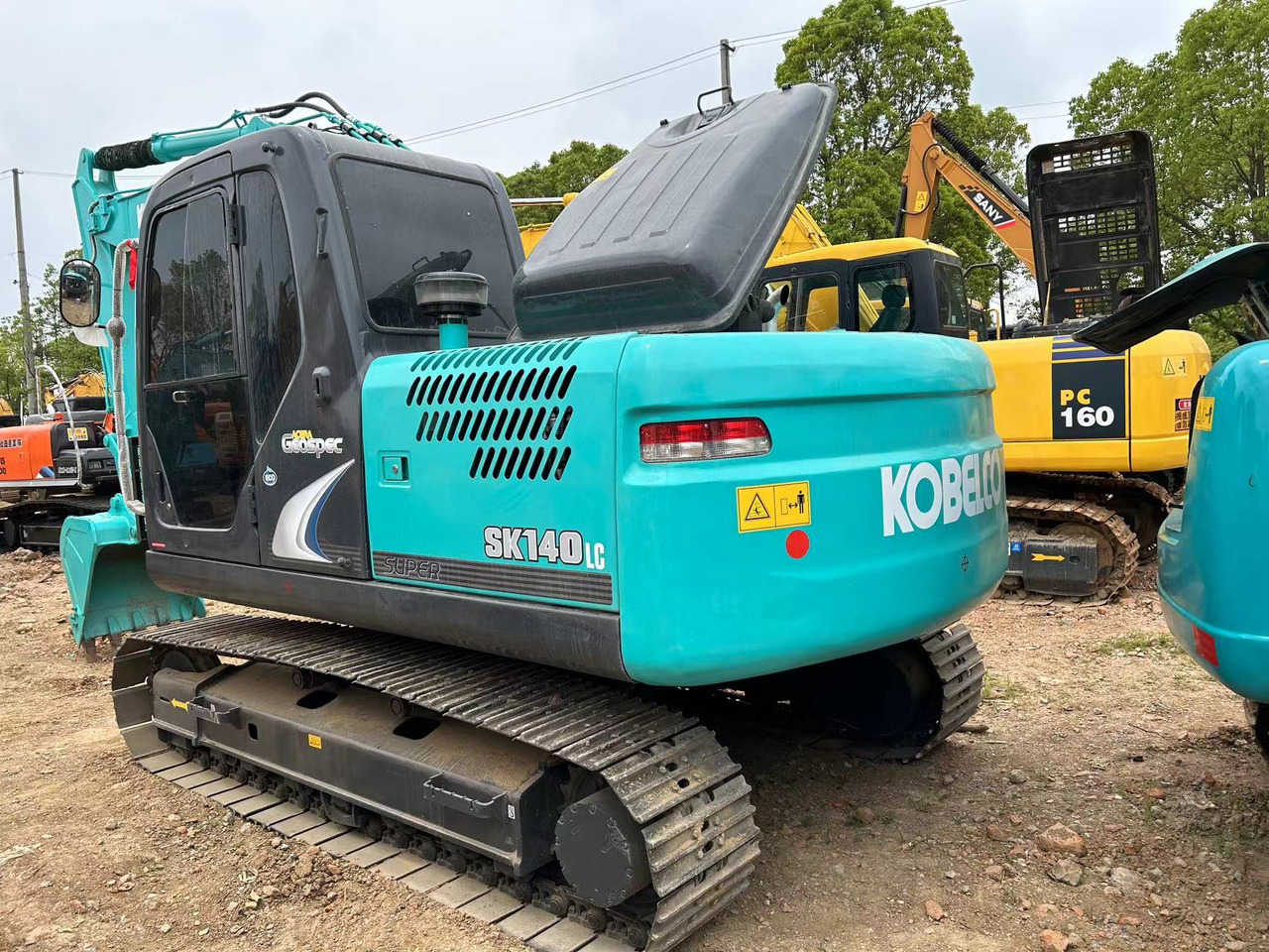 KOBELCO SK140LC-8 - Ekskavator perayap: gambar 4 KOBELCO SK140LC-8 - Ekskavator perayap: gambar 4