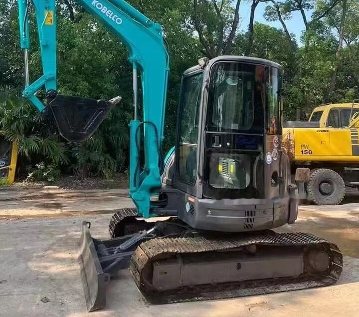 Kobelco SK55 - Ekskavator mini: gambar 2 Kobelco SK55 - Ekskavator mini: gambar 2