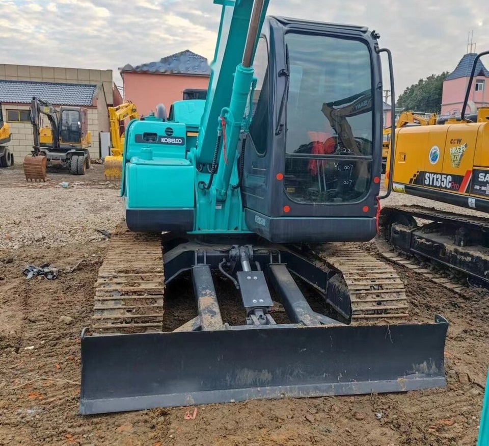 Kobelco SK75 - Ekskavator mini: gambar 3 Kobelco SK75 - Ekskavator mini: gambar 3
