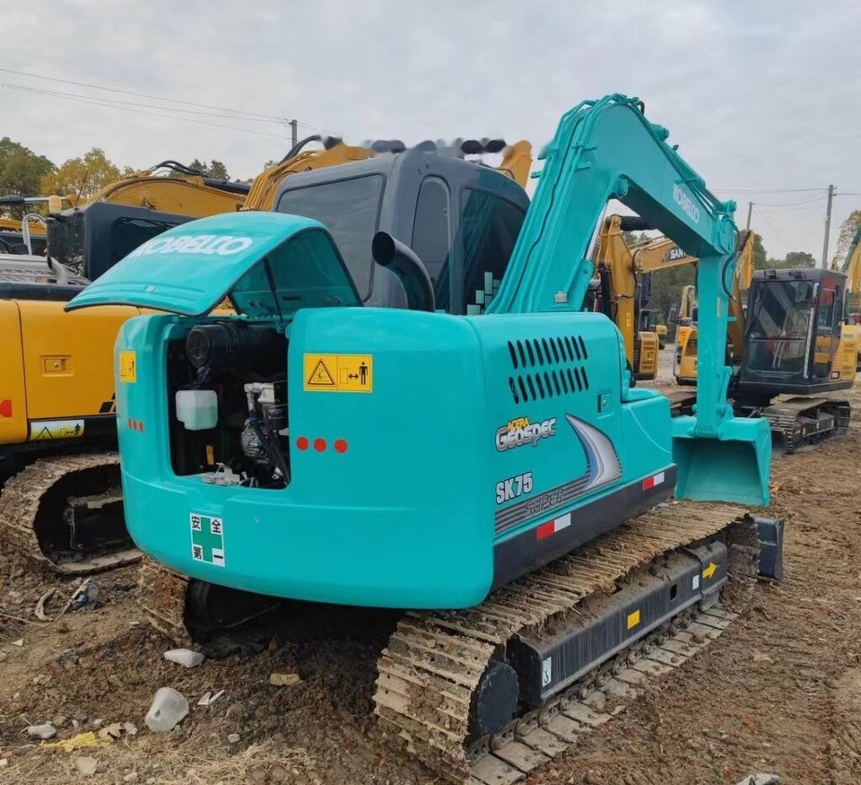 Kobelco SK75 - Ekskavator mini: gambar 2 Kobelco SK75 - Ekskavator mini: gambar 2