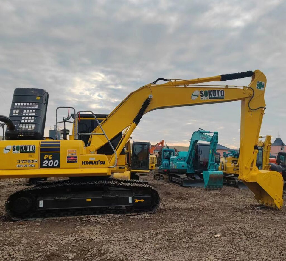 Komatsu PC200-8 - Ekskavator perayap: gambar 3 Komatsu PC200-8 - Ekskavator perayap: gambar 3