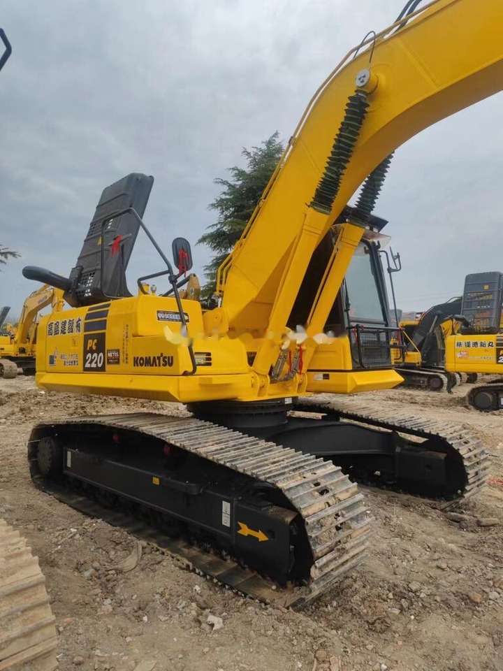 Komatsu PC220-8 - Ekskavator perayap: gambar 3 Komatsu PC220-8 - Ekskavator perayap: gambar 3