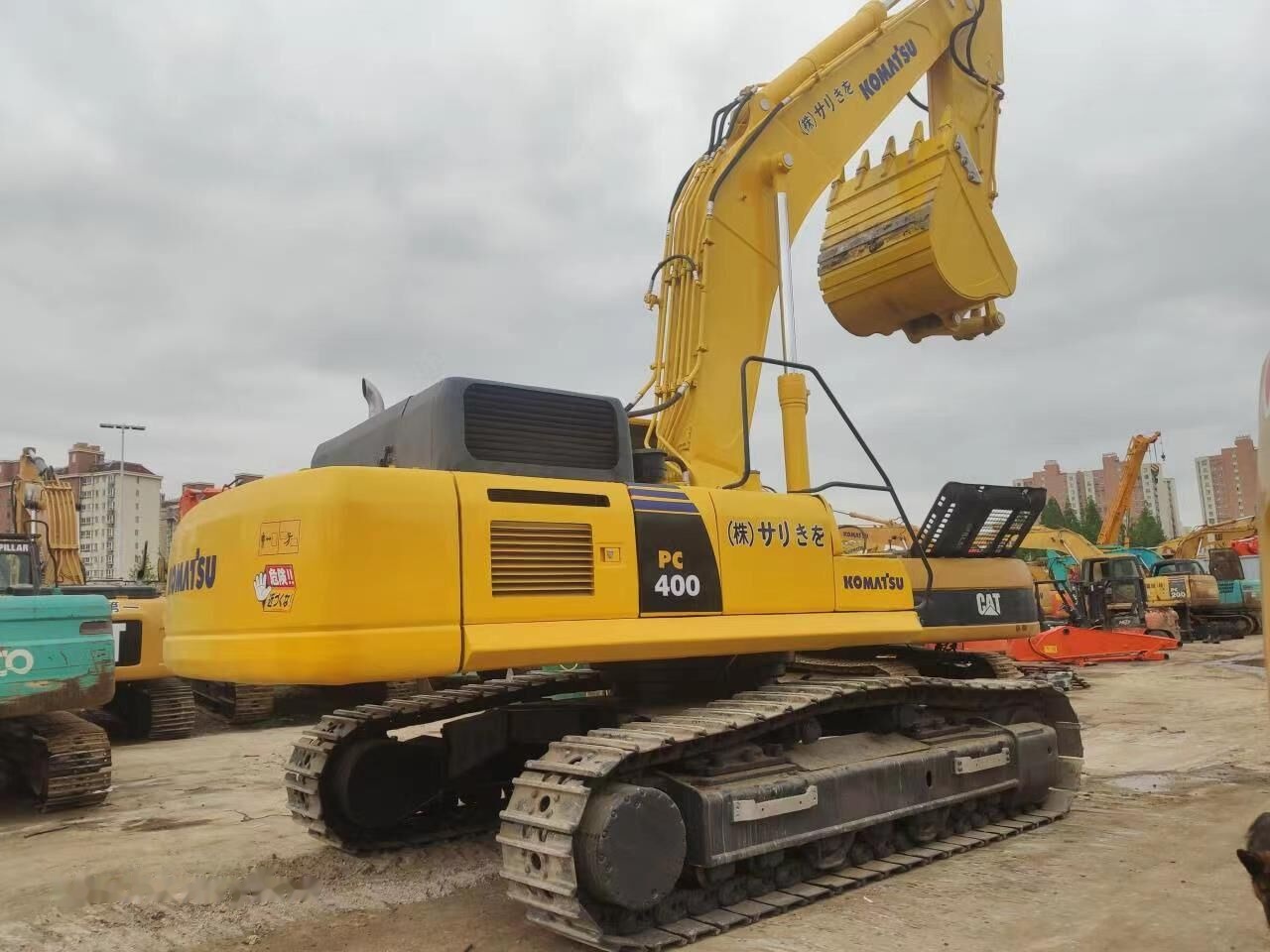 Komatsu PC400-8 - Ekskavator perayap: gambar 1 Komatsu PC400-8 - Ekskavator perayap: gambar 1