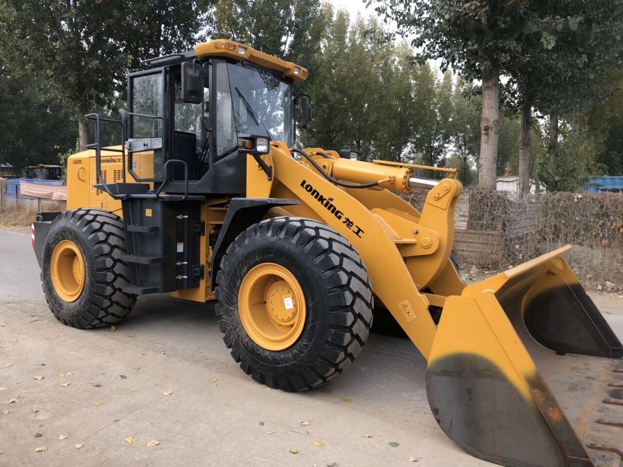 Lonking LG855 - Wheel loader: gambar 2 Lonking LG855 - Wheel loader: gambar 2