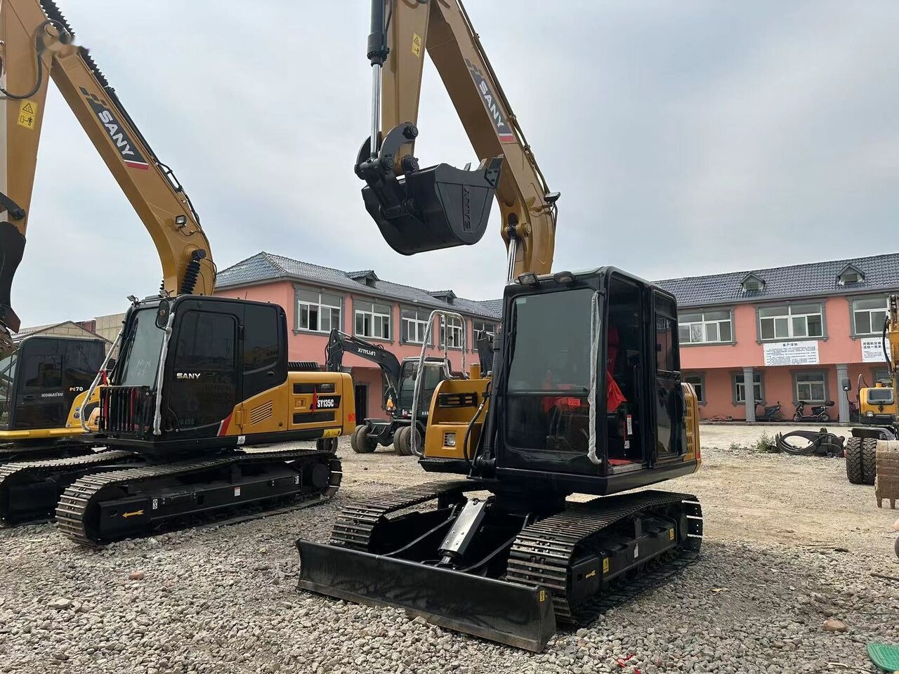 Sany SY95C - Ekskavator perayap: gambar 2 Sany SY95C - Ekskavator perayap: gambar 2
