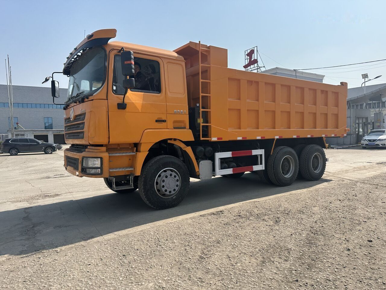 Truk jungkit Shacman F3000: gambar 7