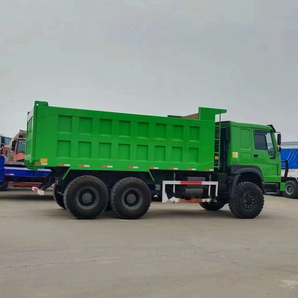 Sinotruk Howo New - Truk jungkit: gambar 1 Sinotruk Howo New - Truk jungkit: gambar 1