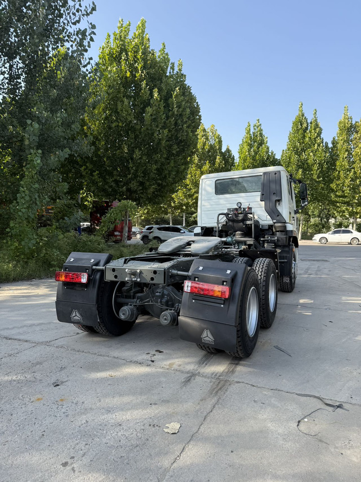 HOWO 6x4 - Tractor head: gambar 4 HOWO 6x4 - Tractor head: gambar 4