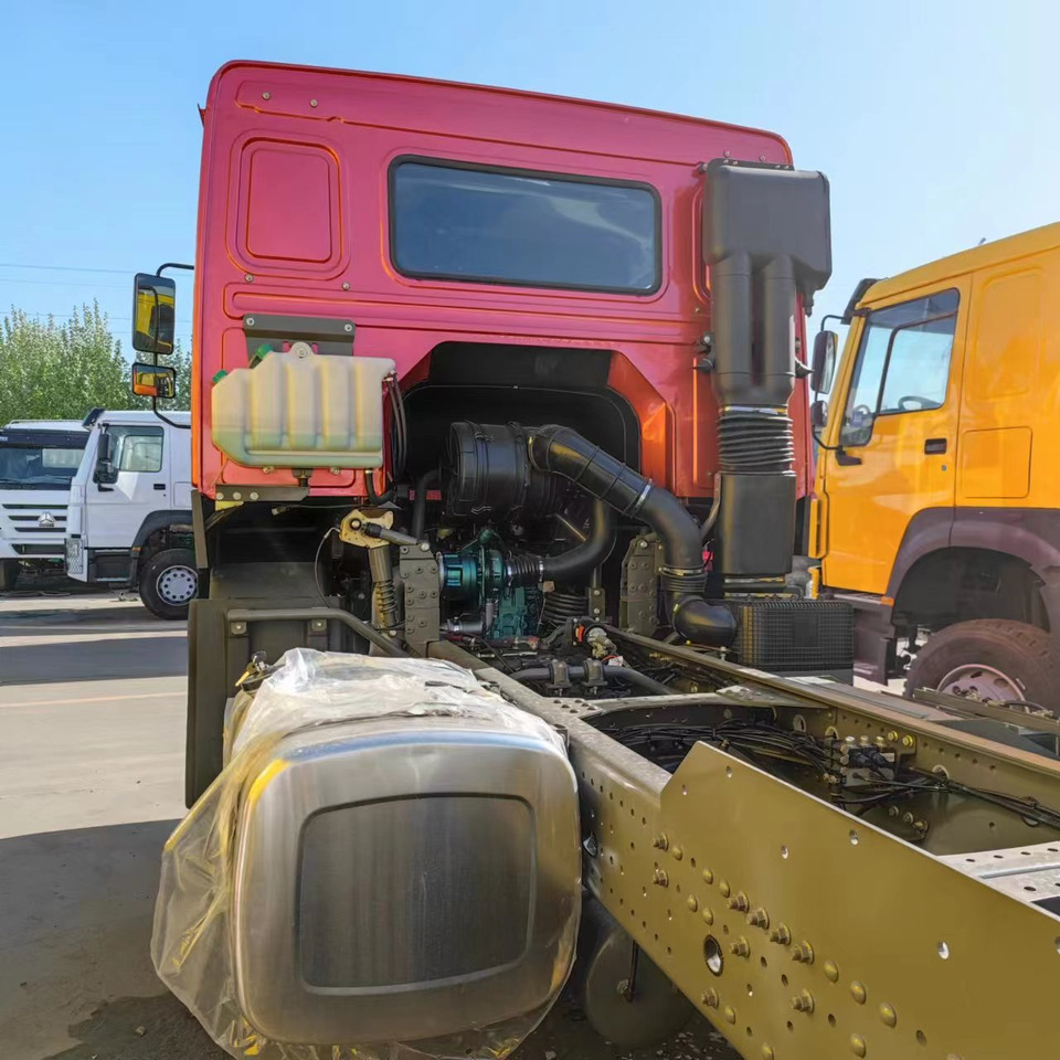 Howo Brandnew unused 371 6X4 - Tractor head: gambar 1 Howo Brandnew unused 371 6X4 - Tractor head: gambar 1