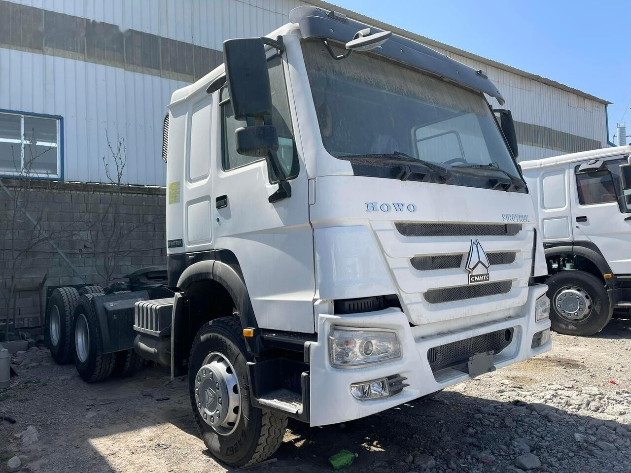 Howo Used 371 6X4 - Tractor head: gambar 4 Howo Used 371 6X4 - Tractor head: gambar 4