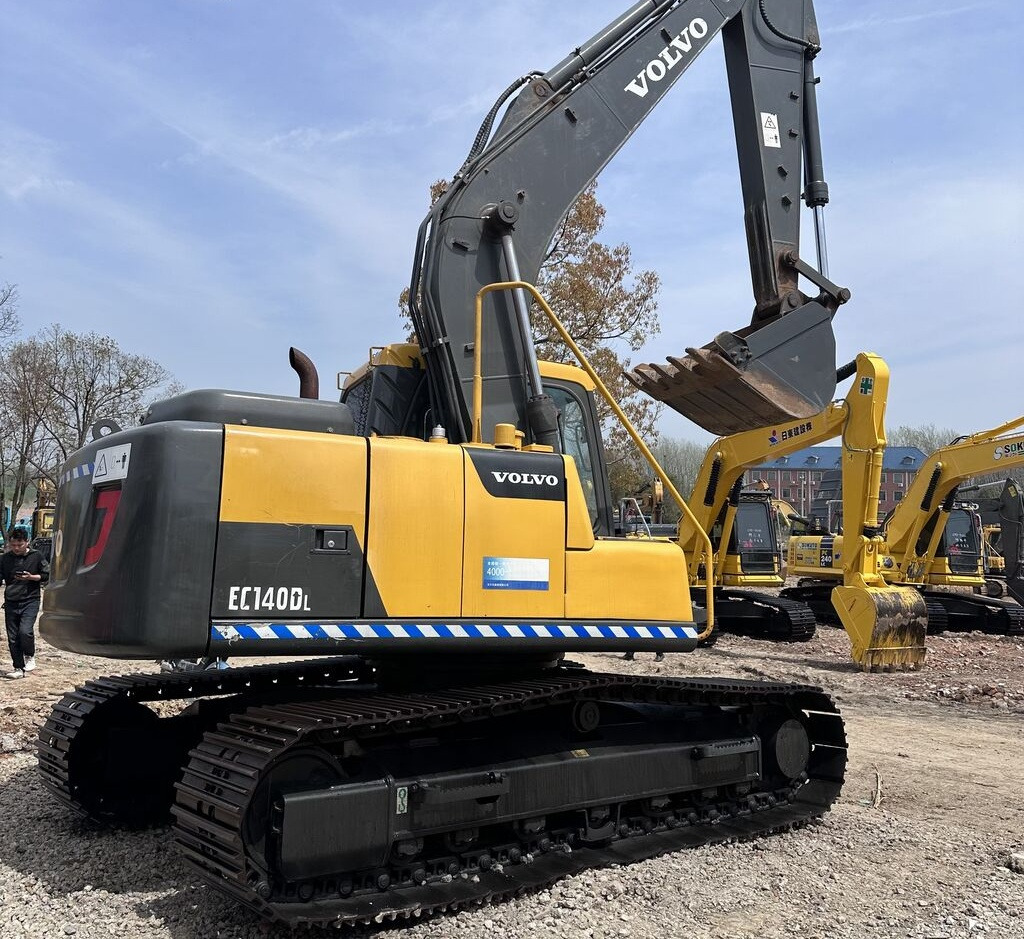 Volvo EC140D - Ekskavator perayap: gambar 4 Volvo EC140D - Ekskavator perayap: gambar 4