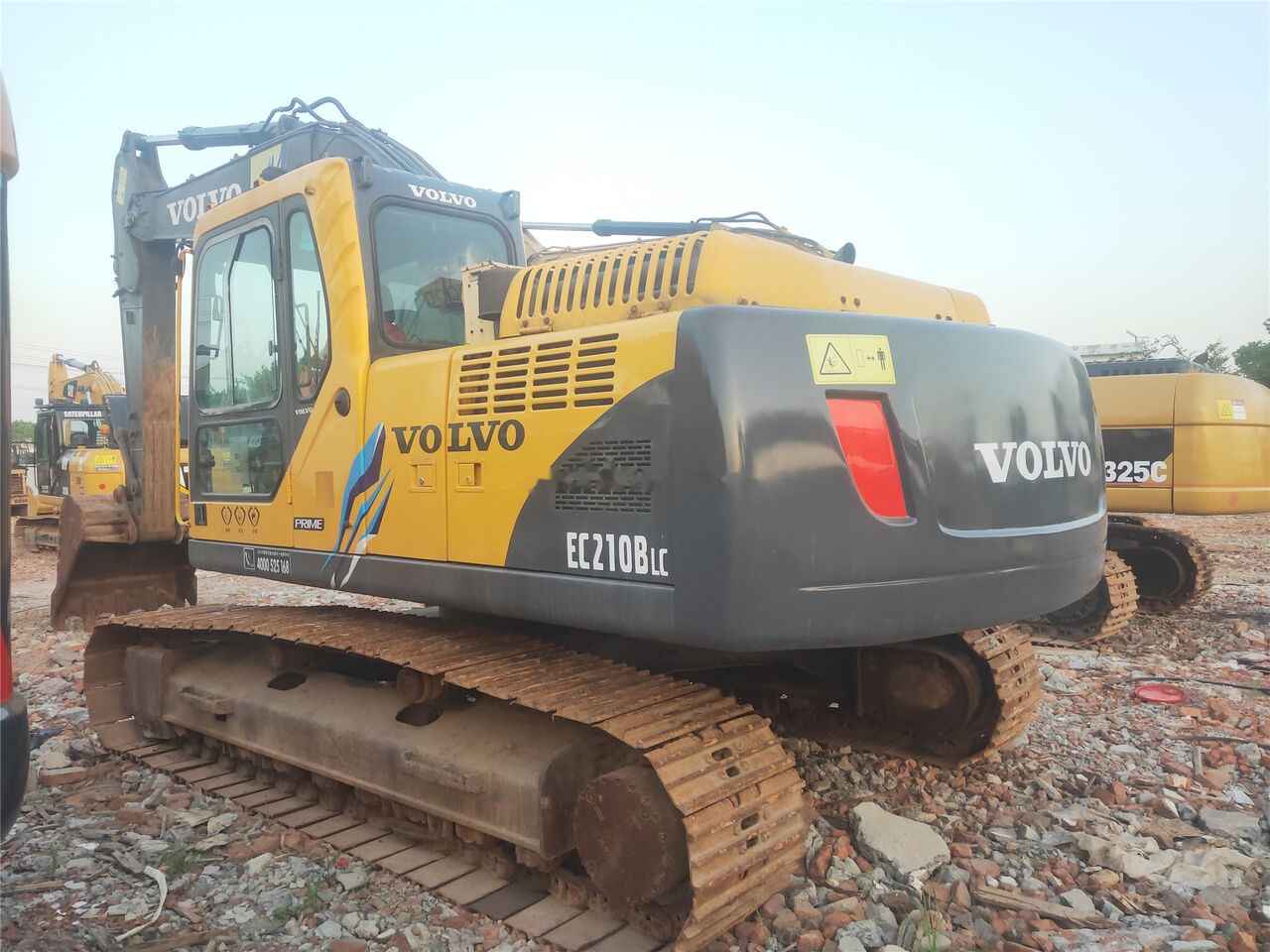 Volvo EC210BLC - Ekskavator perayap: gambar 2 Volvo EC210BLC - Ekskavator perayap: gambar 2