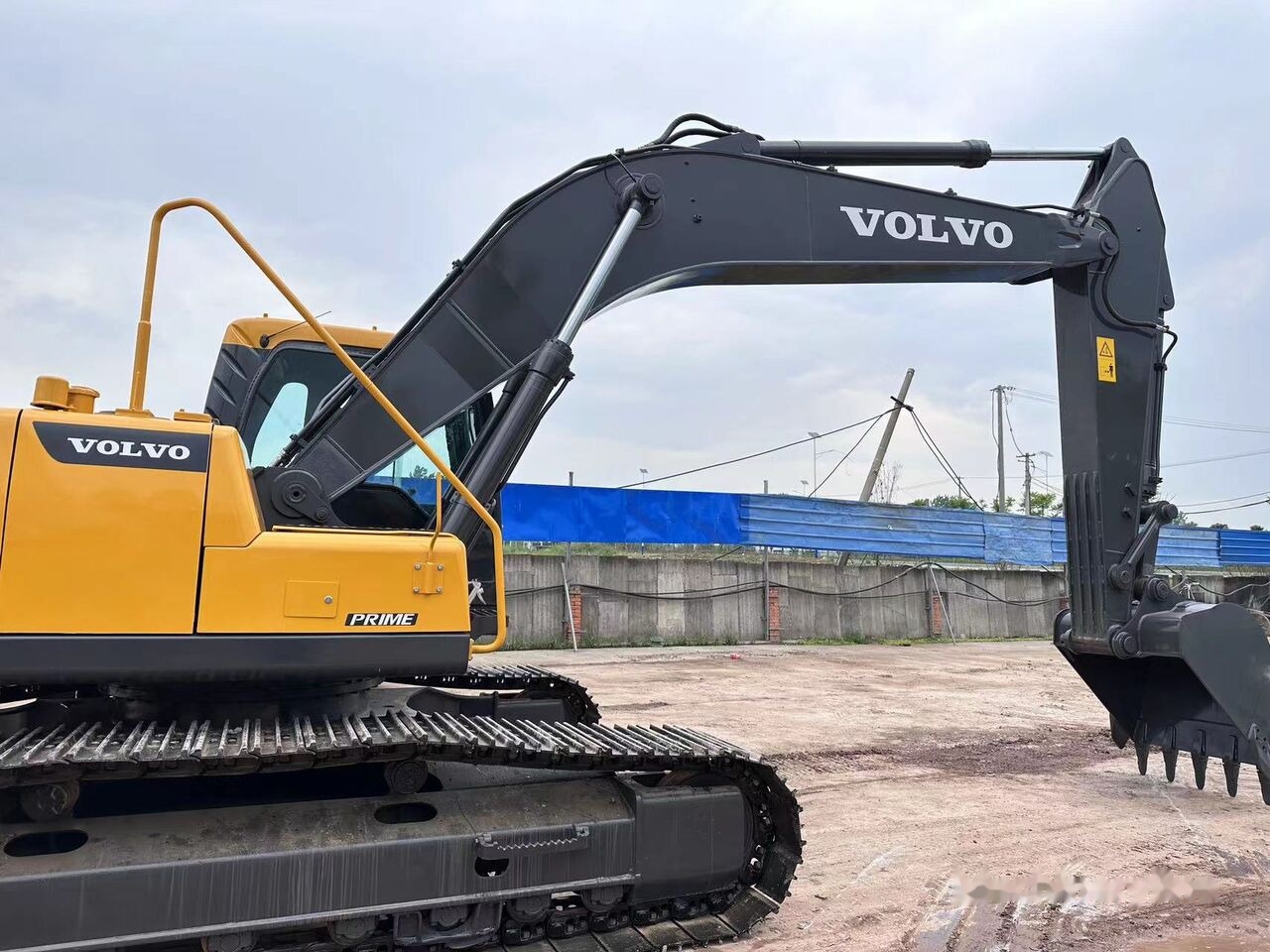 Volvo EC240 - Ekskavator perayap: gambar 1 Volvo EC240 - Ekskavator perayap: gambar 1
