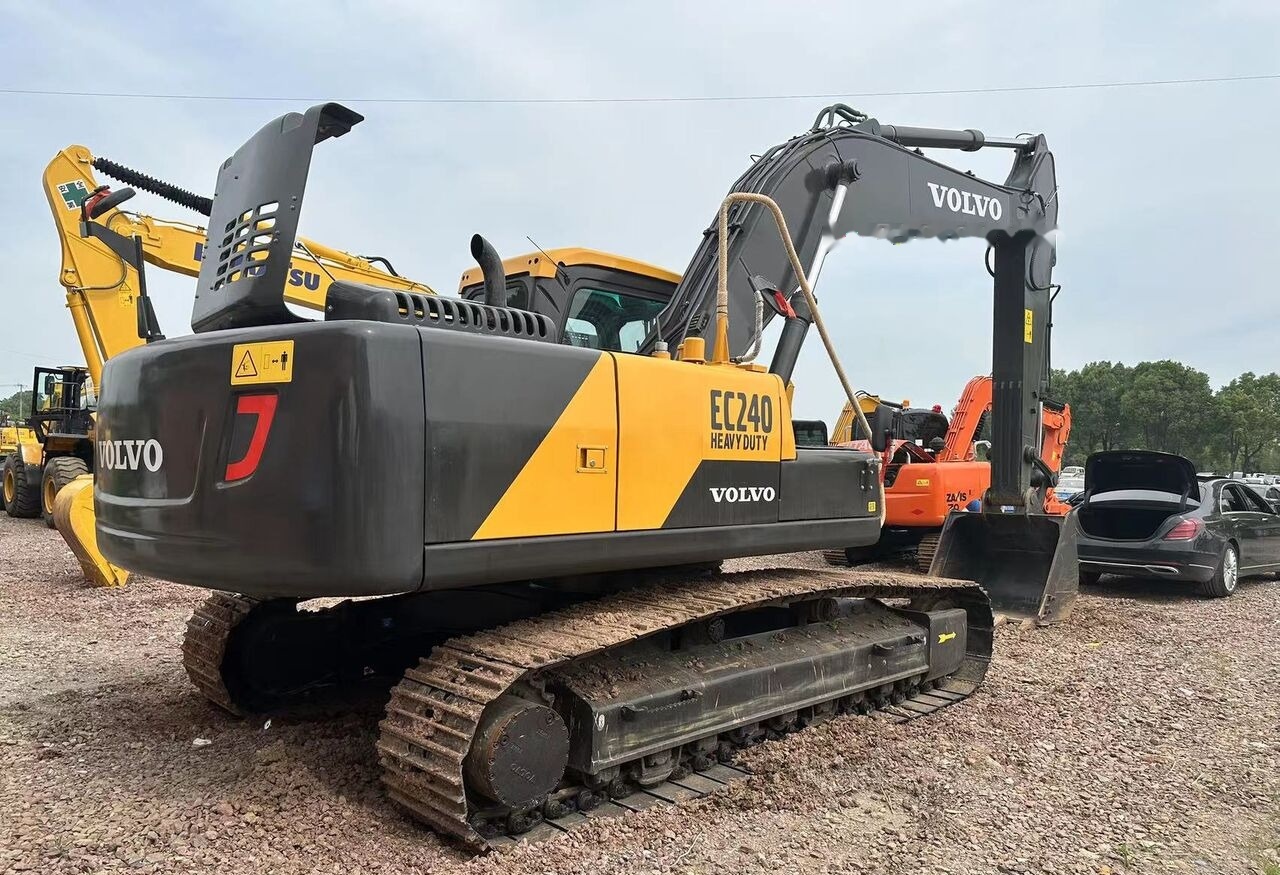 Volvo EC240 - Ekskavator perayap: gambar 5 Volvo EC240 - Ekskavator perayap: gambar 5