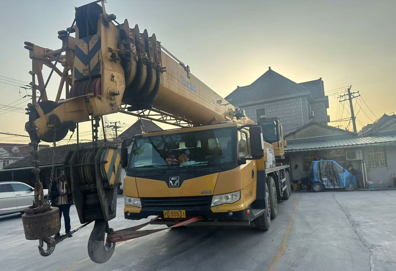XCMG 50ton crane - Derek bergerak: gambar 4 XCMG 50ton crane - Derek bergerak: gambar 4
