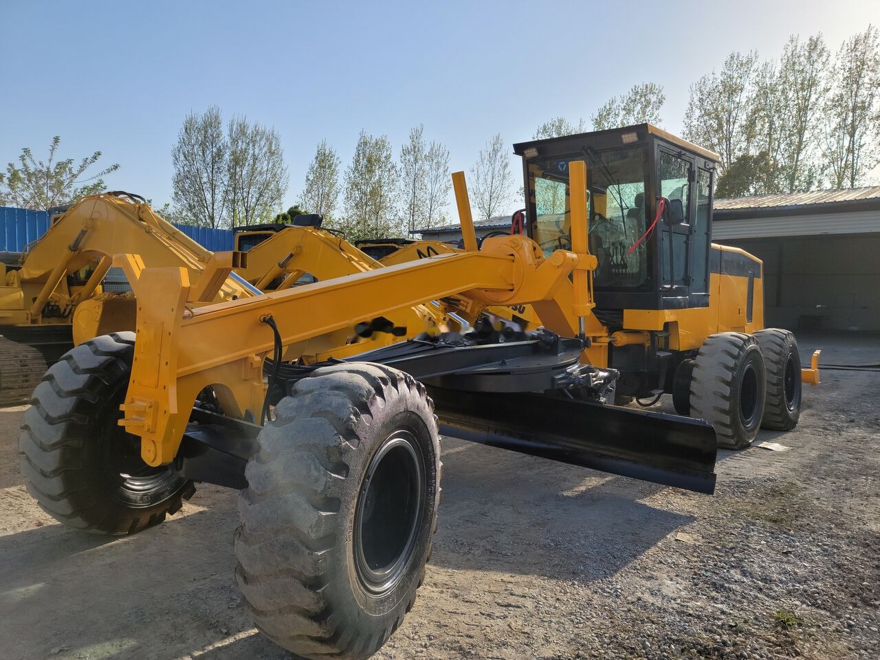 XCMG GR180 - Grader: gambar 1 XCMG GR180 - Grader: gambar 1