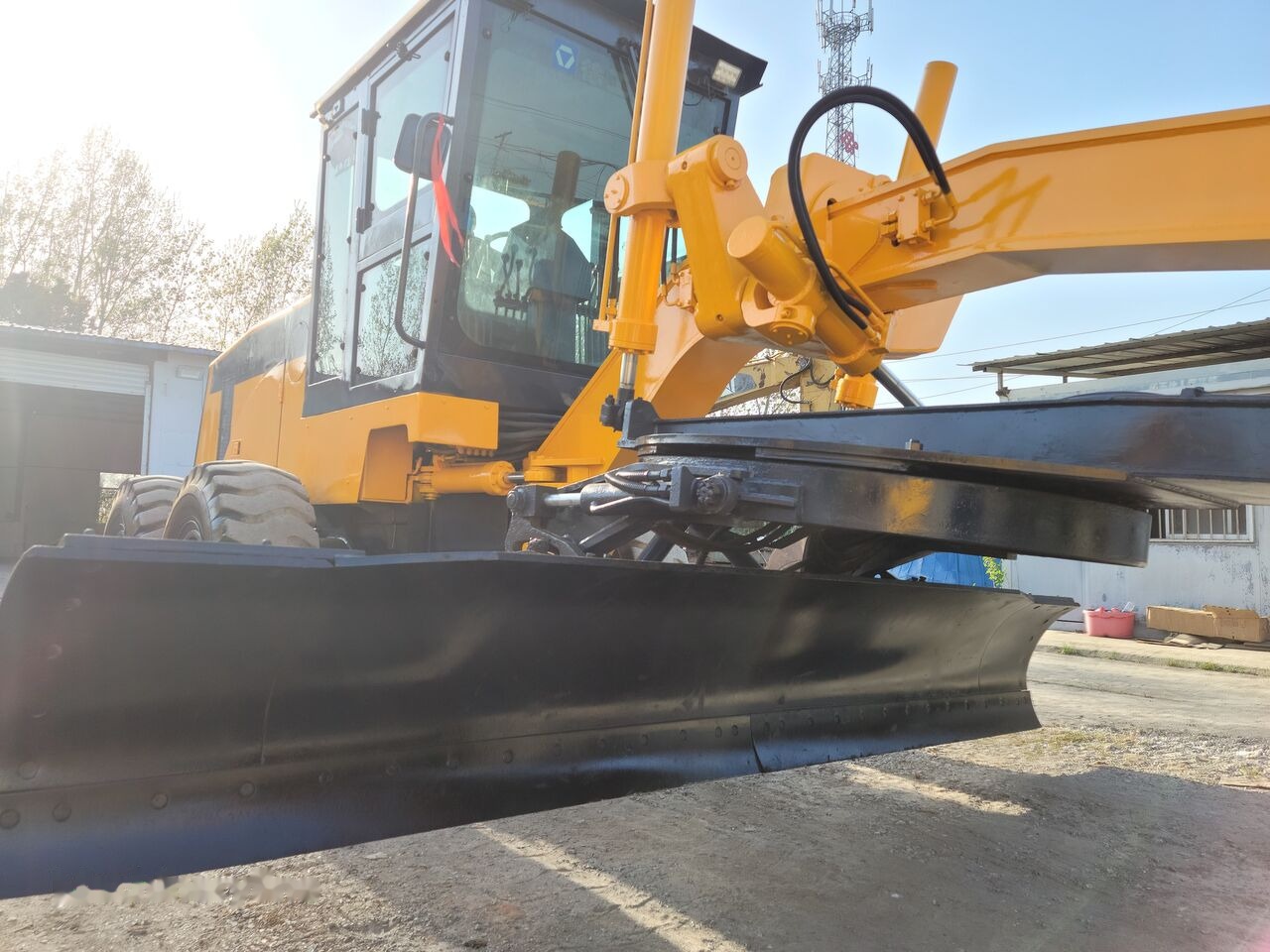 XCMG GR180 - Grader: gambar 4 XCMG GR180 - Grader: gambar 4