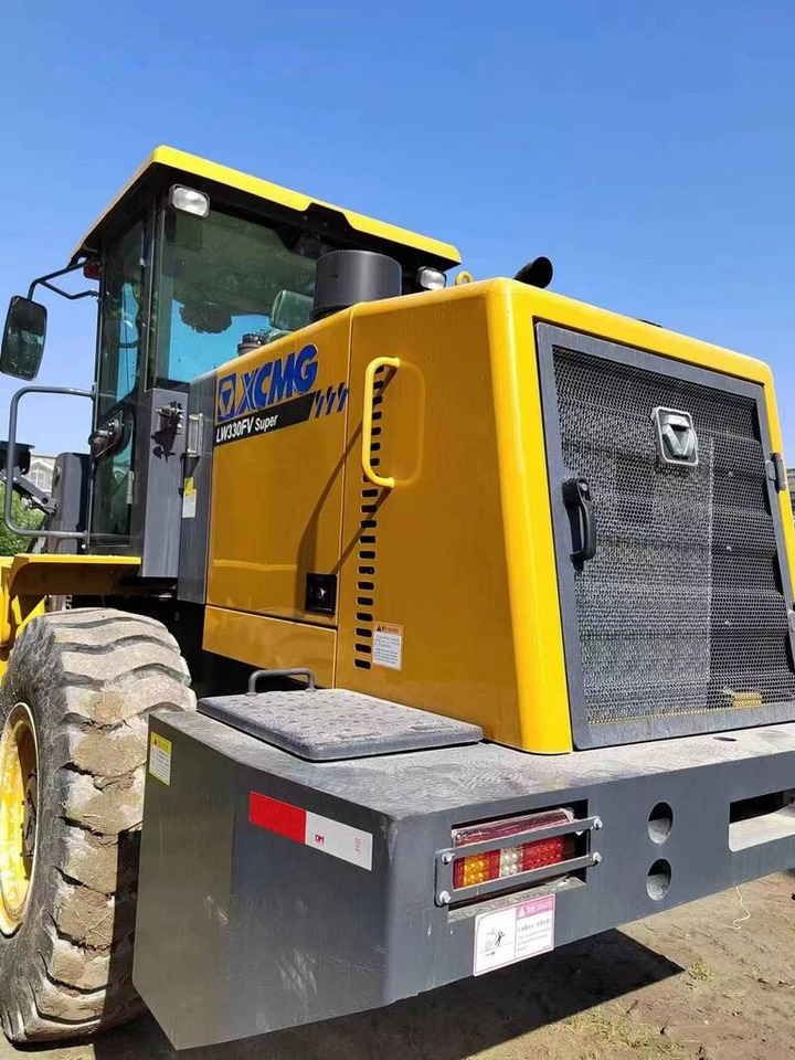 XCMG LW300FV - Wheel loader: gambar 4 XCMG LW300FV - Wheel loader: gambar 4