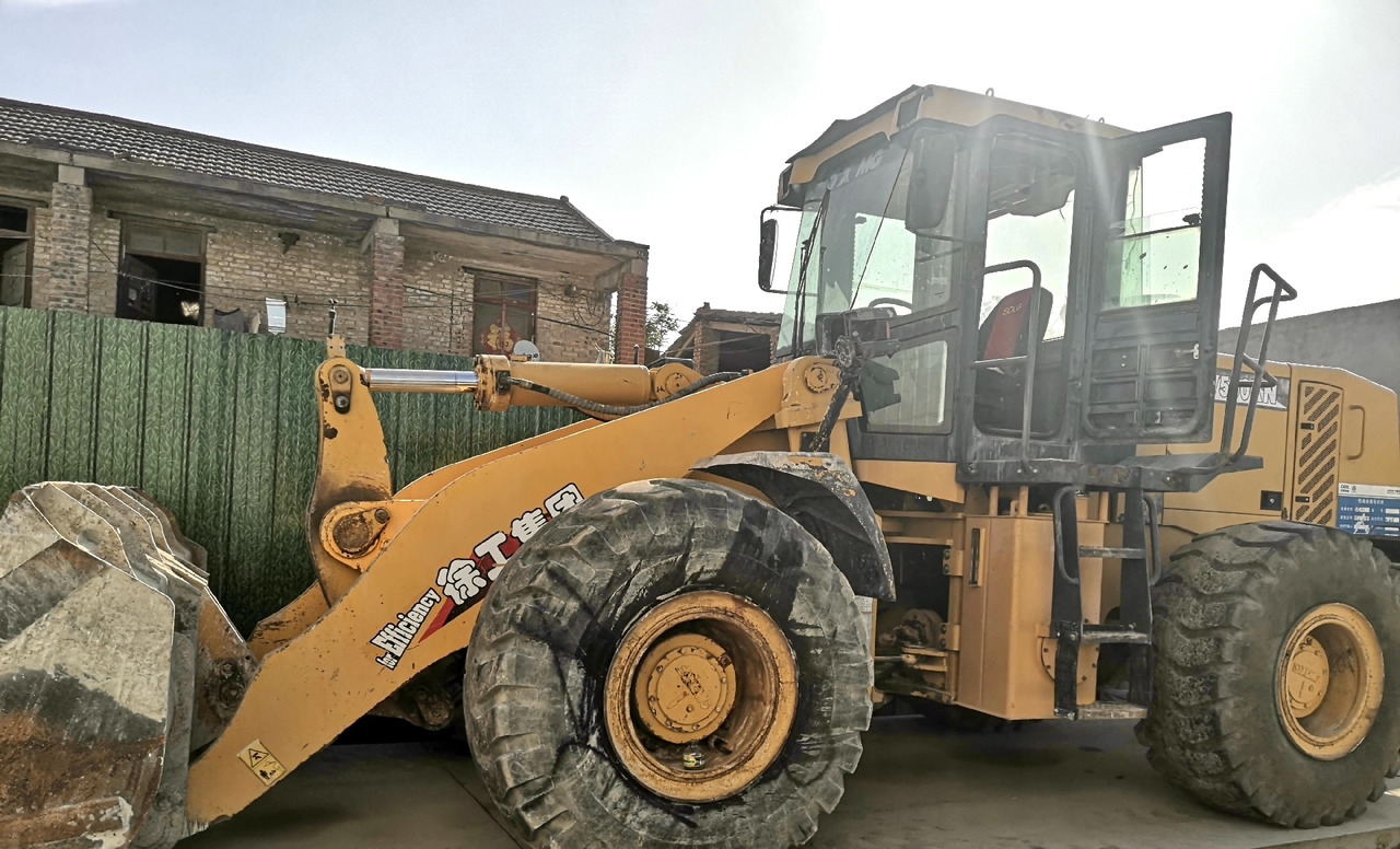 XCMG LW500KN - Wheel loader: gambar 1 XCMG LW500KN - Wheel loader: gambar 1