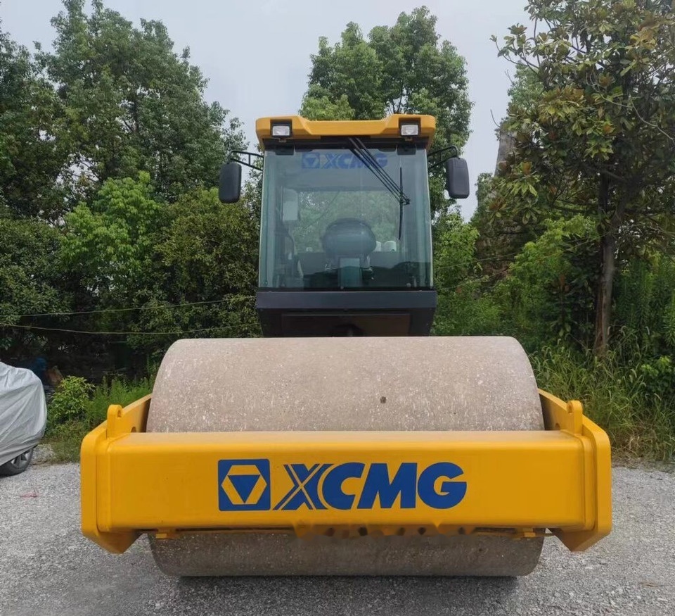 XCMG XS263J - Pemadat: gambar 3 XCMG XS263J - Pemadat: gambar 3