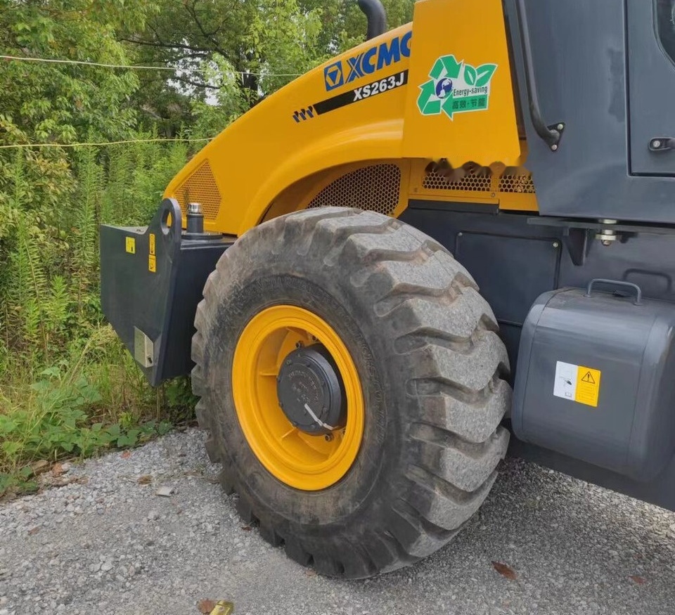 XCMG XS263J - Pemadat: gambar 2 XCMG XS263J - Pemadat: gambar 2