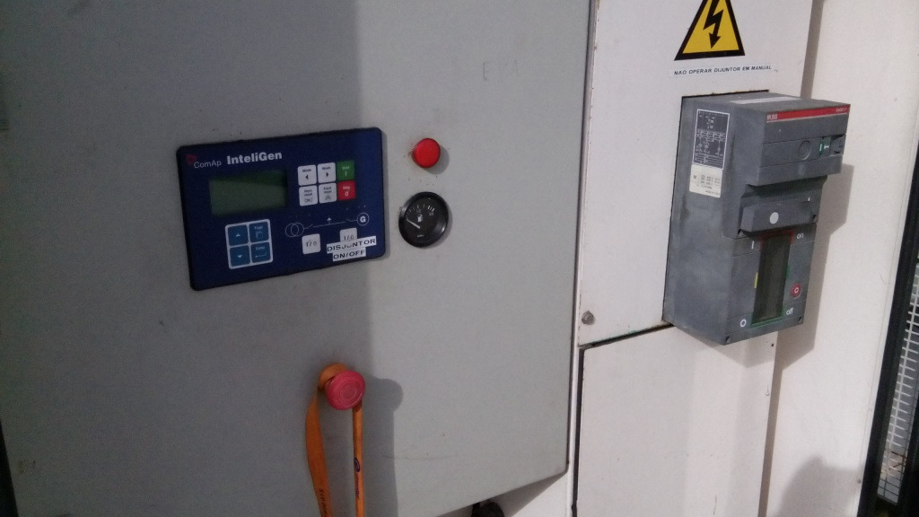 FG P600P1 600 kVA - Genset: gambar 4 FG P600P1 600 kVA - Genset: gambar 4