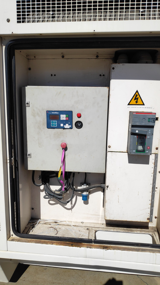 FG P600P1 600 kVA - Genset: gambar 5 FG P600P1 600 kVA - Genset: gambar 5