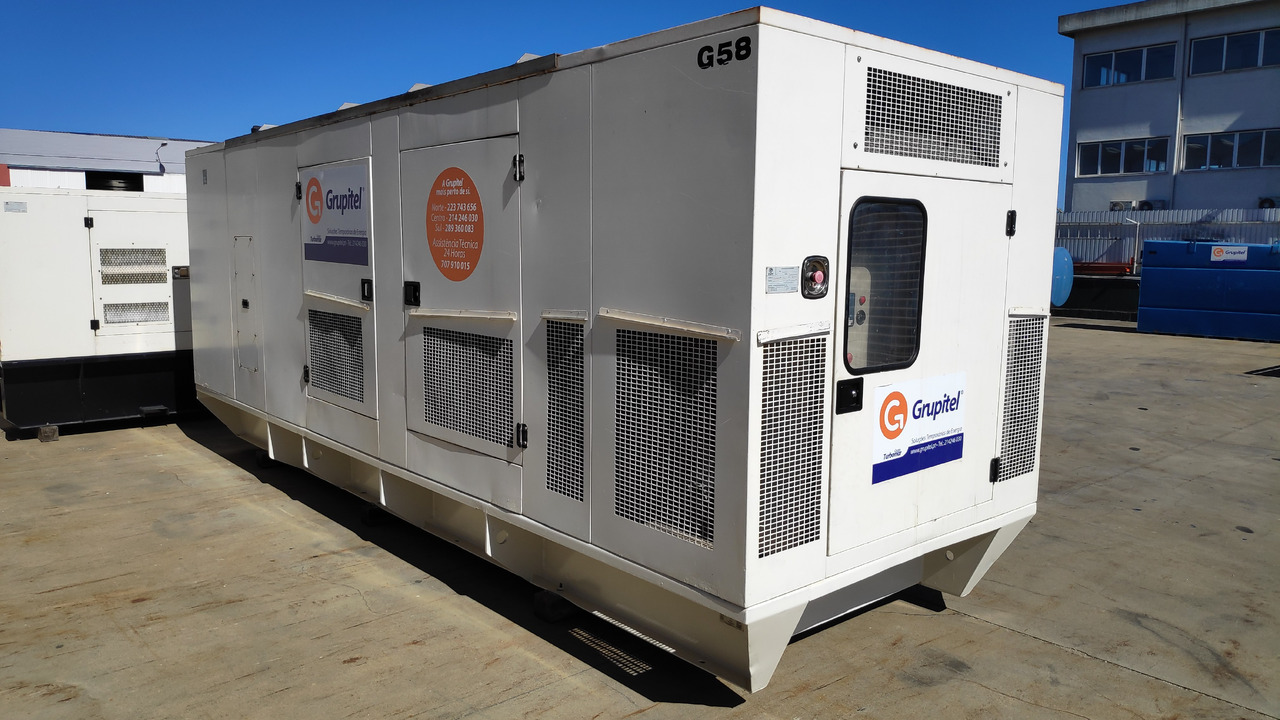 FG P600P1 600 kVA - Genset: gambar 1 FG P600P1 600 kVA - Genset: gambar 1