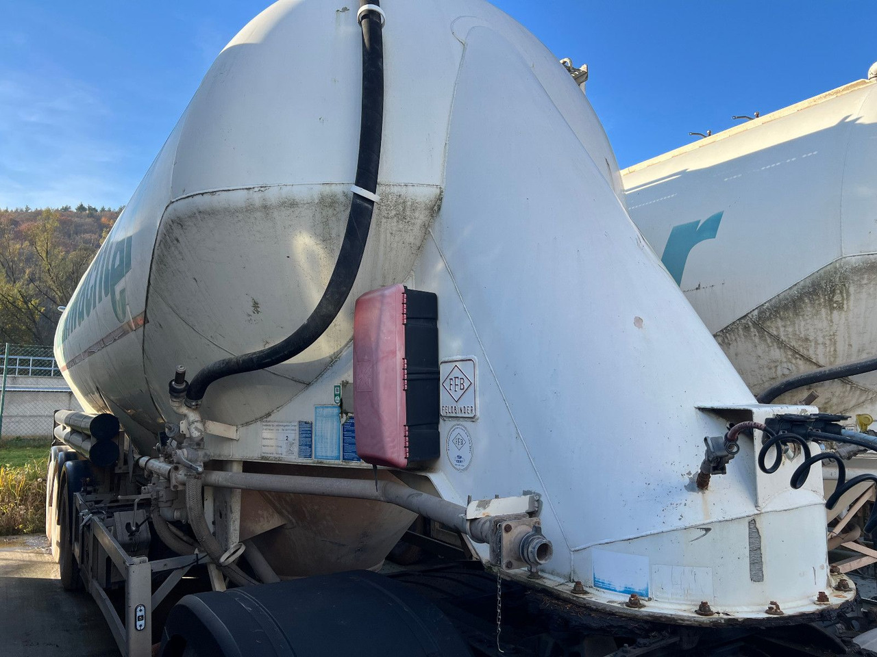 Feldbinder EUT 46,3 - Semi trailer silo: gambar 3 Feldbinder EUT 46,3 - Semi trailer silo: gambar 3