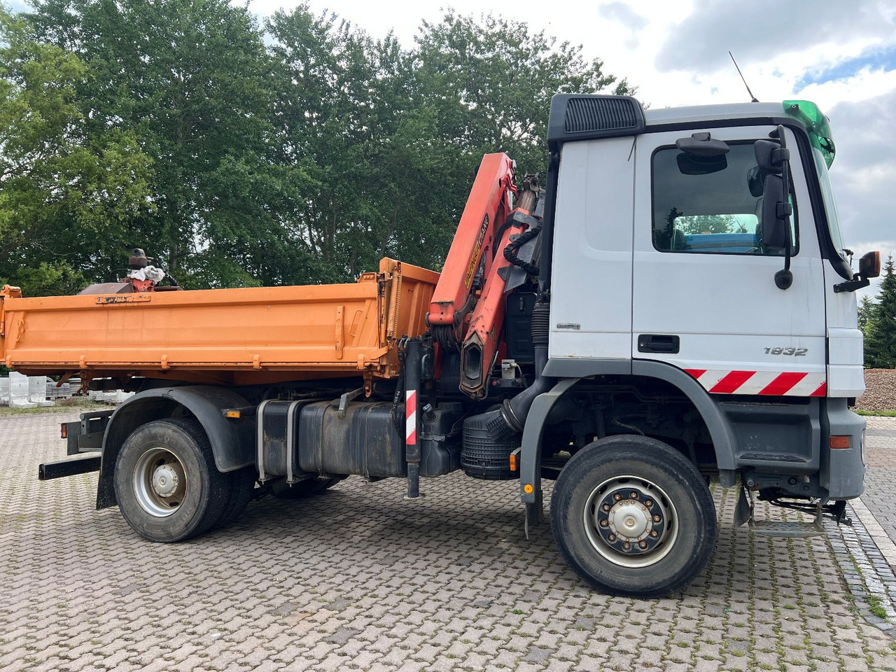 Mercedes-Benz 1832 AK PK 10500 - Truk jungkit, Truk derek: gambar 2 Mercedes-Benz 1832 AK PK 10500 - Truk jungkit, Truk derek: gambar 2