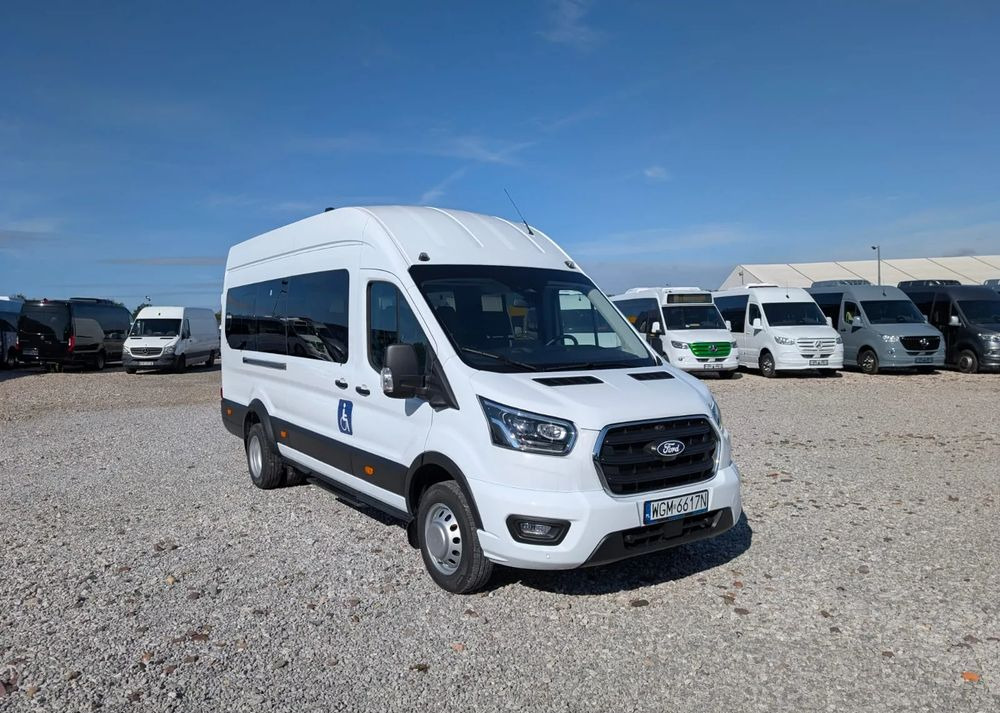 Ford Transit - Bus mini, Van penumpang: gambar 1 Ford Transit - Bus mini, Van penumpang: gambar 1