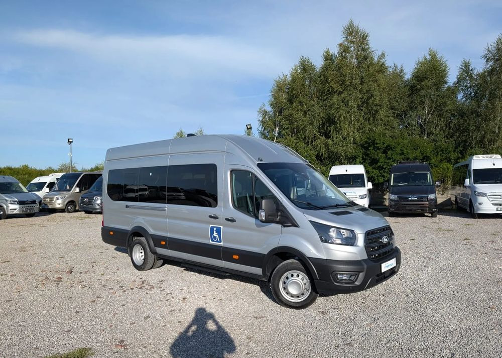 Ford Transit - Bus mini, Van penumpang: gambar 2 Ford Transit - Bus mini, Van penumpang: gambar 2