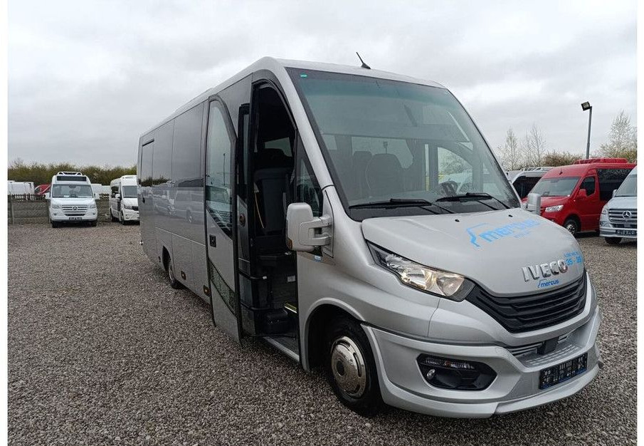 Iveco Mercus Daily 70C21 Nowość 39 miejsc - Bus mini, Van penumpang: gambar 1 Iveco Mercus Daily 70C21 Nowość 39 miejsc - Bus mini, Van penumpang: gambar 1
