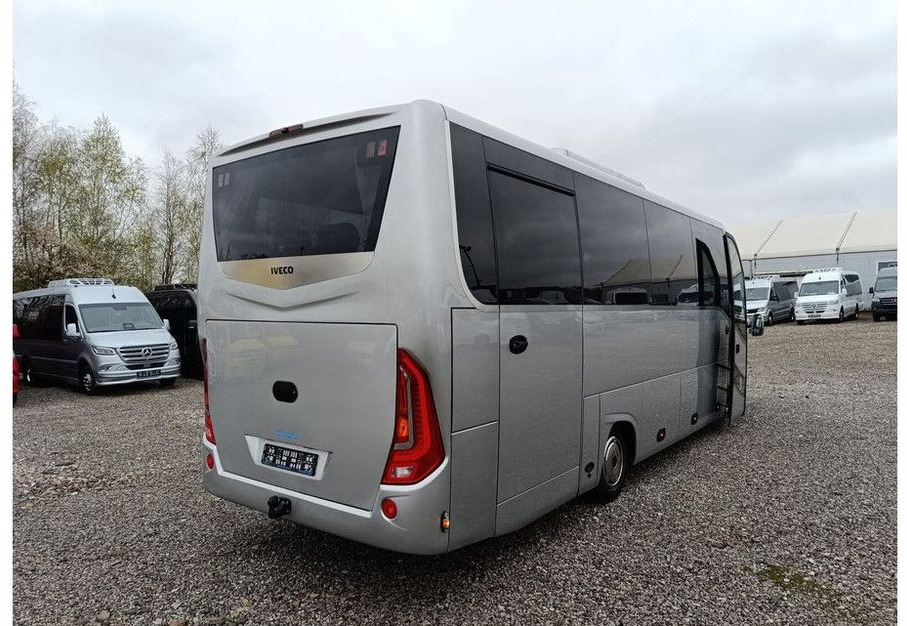 Iveco Mercus Daily 70C21 Nowość 39 miejsc - Bus mini, Van penumpang: gambar 4 Iveco Mercus Daily 70C21 Nowość 39 miejsc - Bus mini, Van penumpang: gambar 4