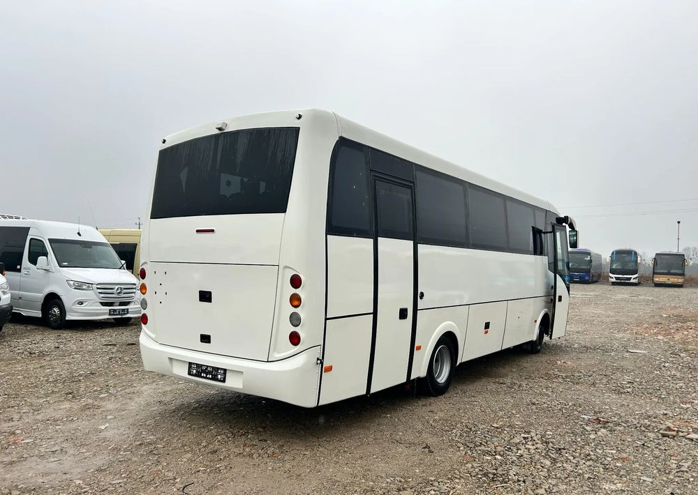 Mercedes-Benz Atego - Bus pariwisata: gambar 3 Mercedes-Benz Atego - Bus pariwisata: gambar 3