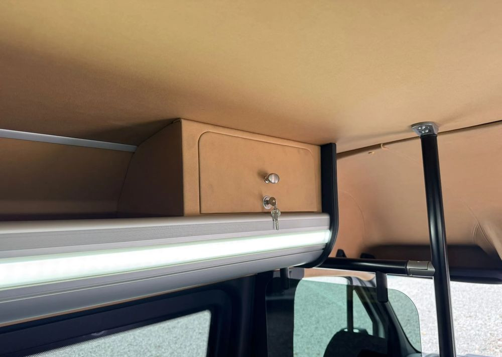 Bus mini, Bus listrik baru Mercedes-Benz E-Sprinter Mercus: gambar 19 Bus mini, Bus listrik baru Mercedes-Benz E-Sprinter Mercus: gambar 19