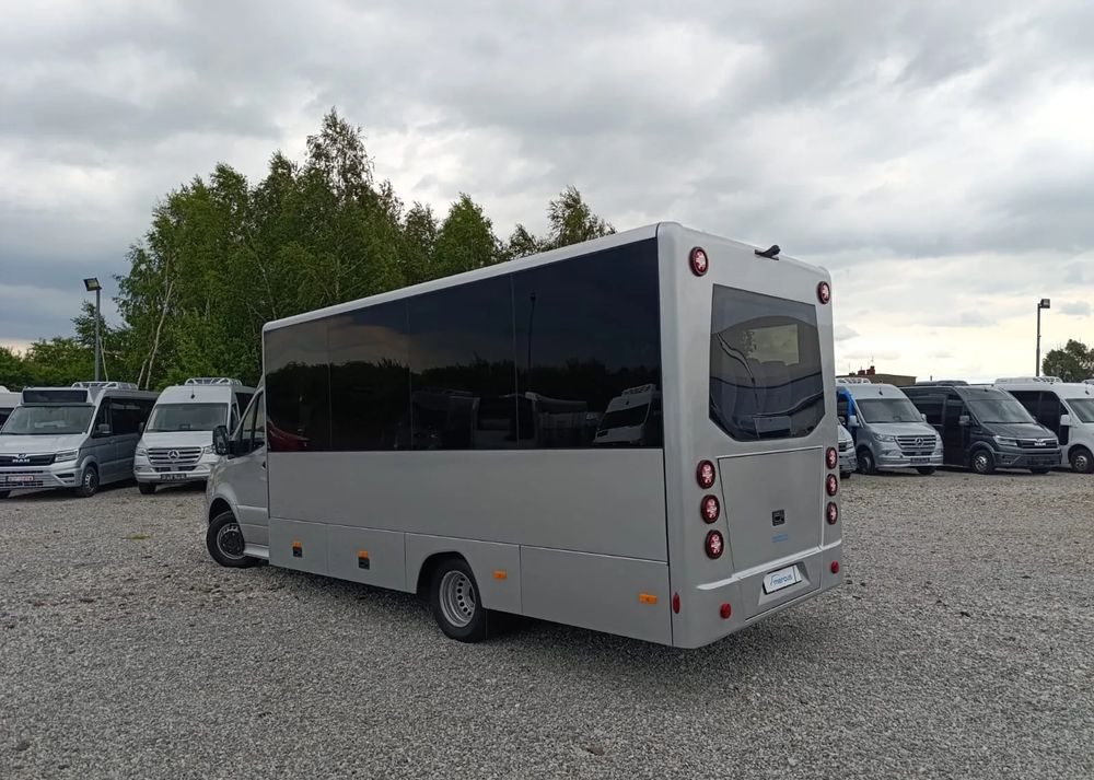 Bus mini, Van penumpang baru Mercedes-Benz Sprinter 519: gambar 9
