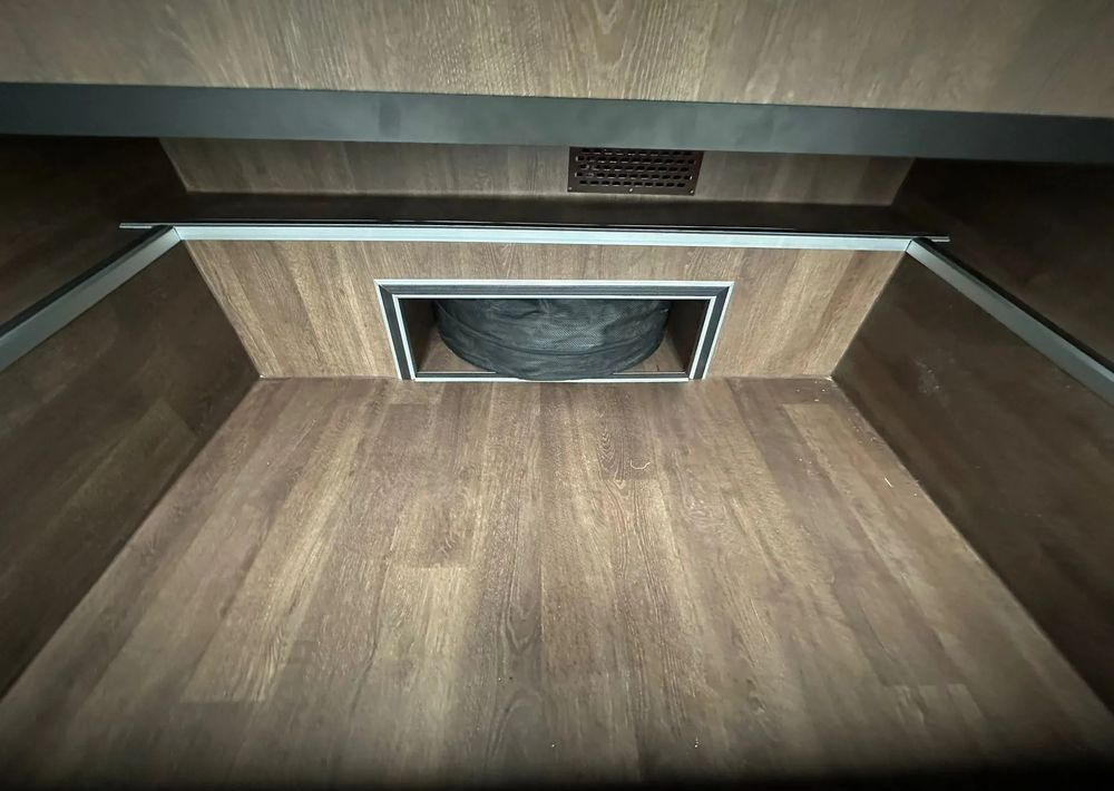 Bus mini, Van penumpang baru Mercedes-Benz Sprinter 519: gambar 19