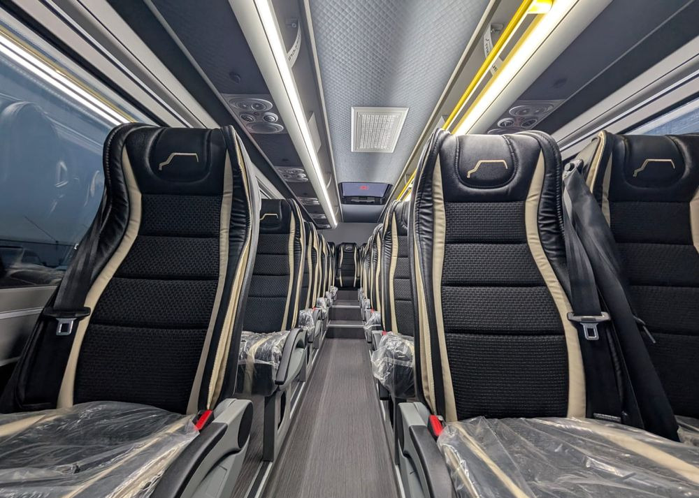 Bus mini, Van penumpang baru Mercedes-Benz Sprinter 519: gambar 15