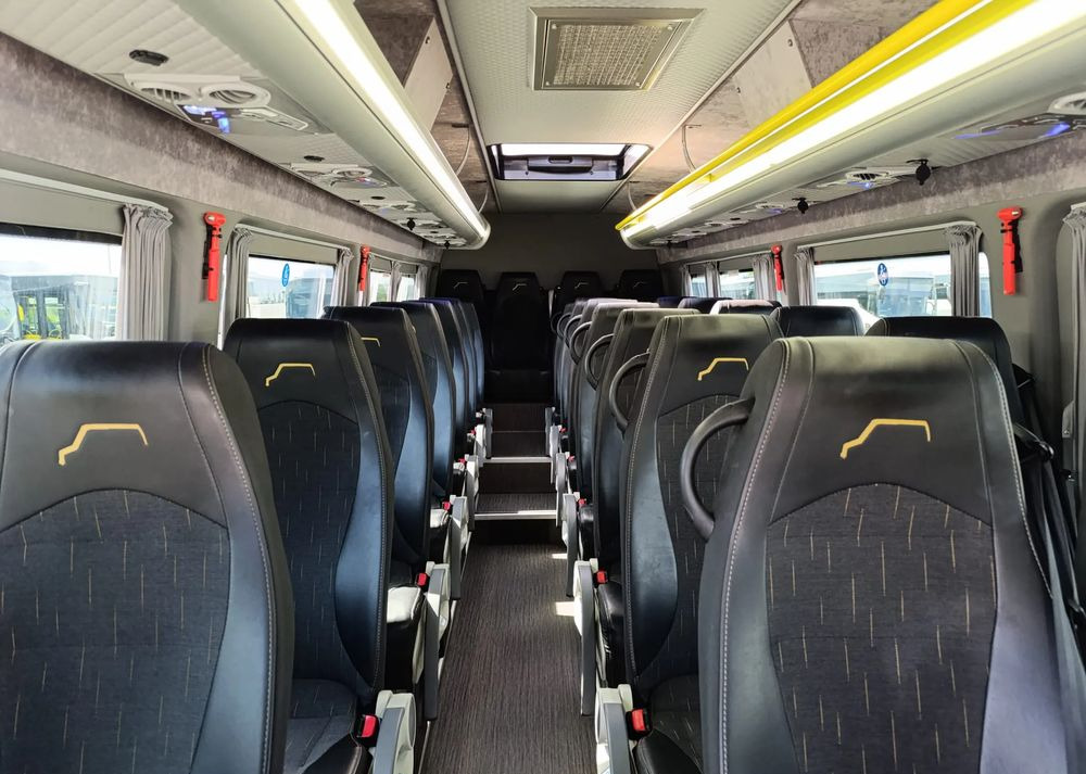Bus mini, Van penumpang Mercedes-Benz Sprinter 519: gambar 20