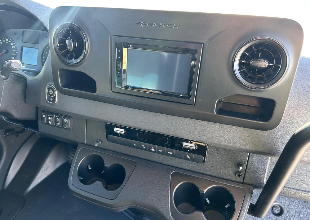 Bus mini, Van penumpang baru Mercedes-Benz Sprinter 519: gambar 13 Bus mini, Van penumpang baru Mercedes-Benz Sprinter 519: gambar 13