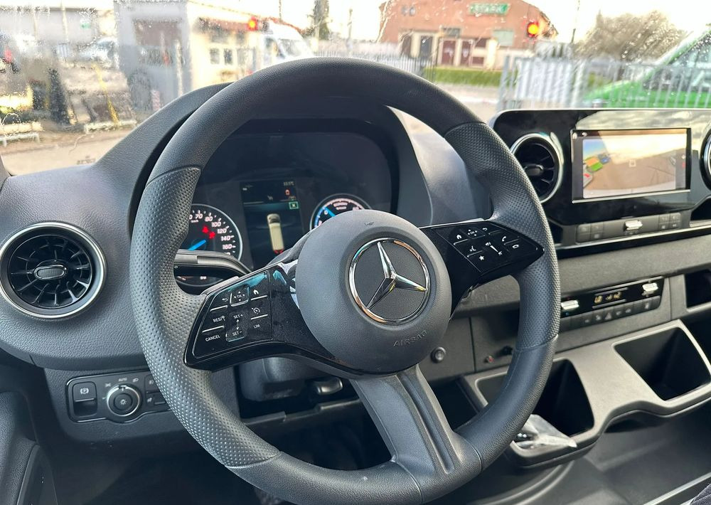 Mercedes-Benz Sprinter - Bus mini, Bus listrik: gambar 4 Mercedes-Benz Sprinter - Bus mini, Bus listrik: gambar 4