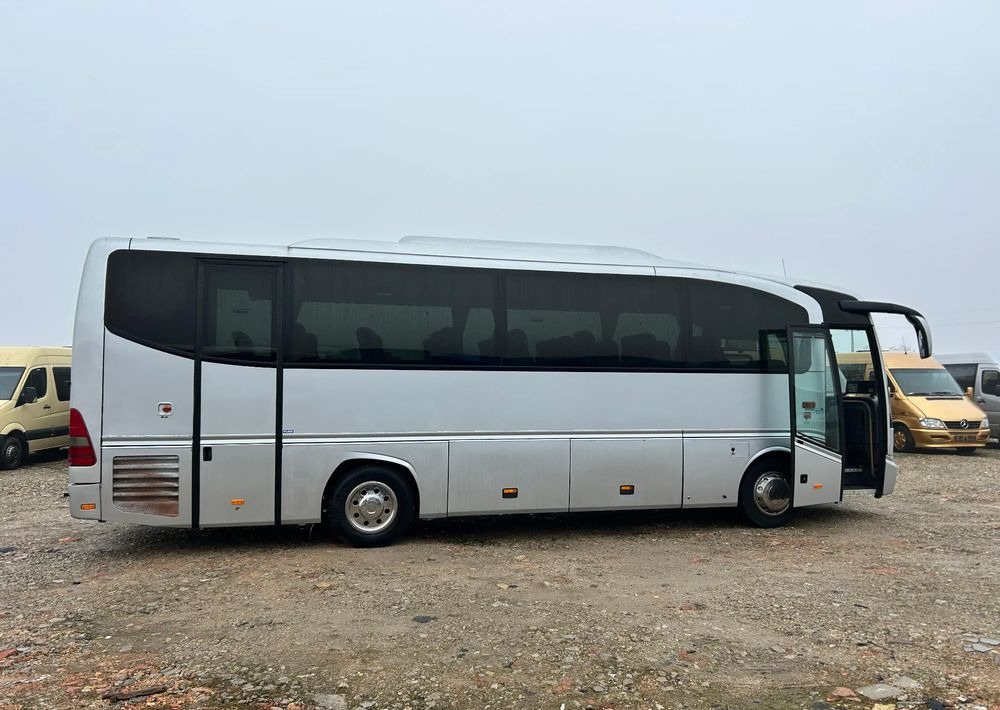 Mercedes-Benz Tourino - Bus pariwisata: gambar 4 Mercedes-Benz Tourino - Bus pariwisata: gambar 4