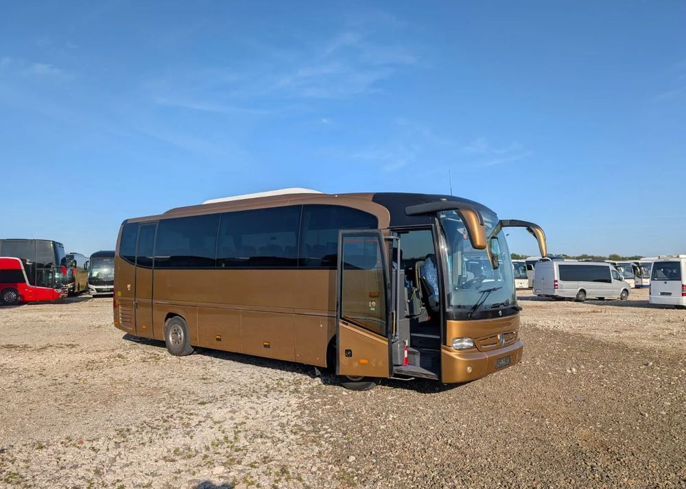 Mercedes-Benz Tourino - Bus pariwisata: gambar 2 Mercedes-Benz Tourino - Bus pariwisata: gambar 2