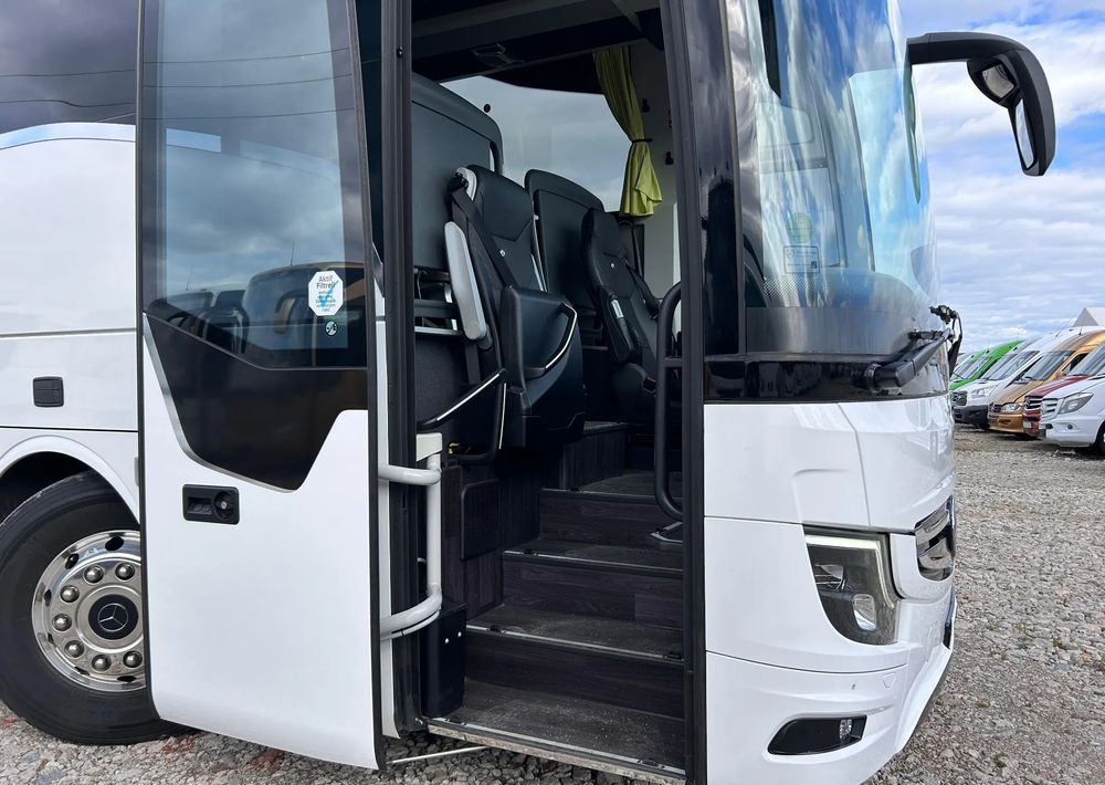 Bus pariwisata Mercedes-Benz Tourismo: gambar 19 Bus pariwisata Mercedes-Benz Tourismo: gambar 19