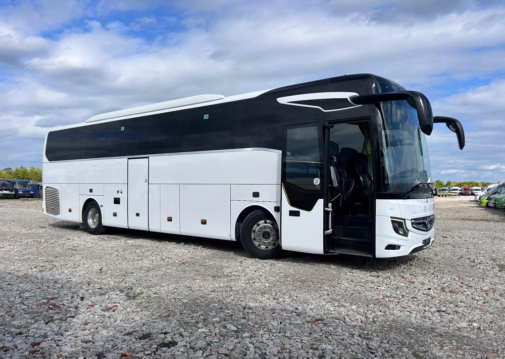 Bus pariwisata Mercedes-Benz Tourismo: gambar 13 Bus pariwisata Mercedes-Benz Tourismo: gambar 13