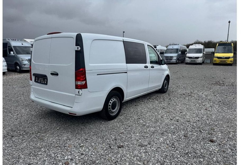Mercedes-Benz Vito - Van kombi: gambar 4 Mercedes-Benz Vito - Van kombi: gambar 4