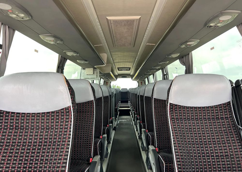 Bus pariwisata Scania HIGER: gambar 13