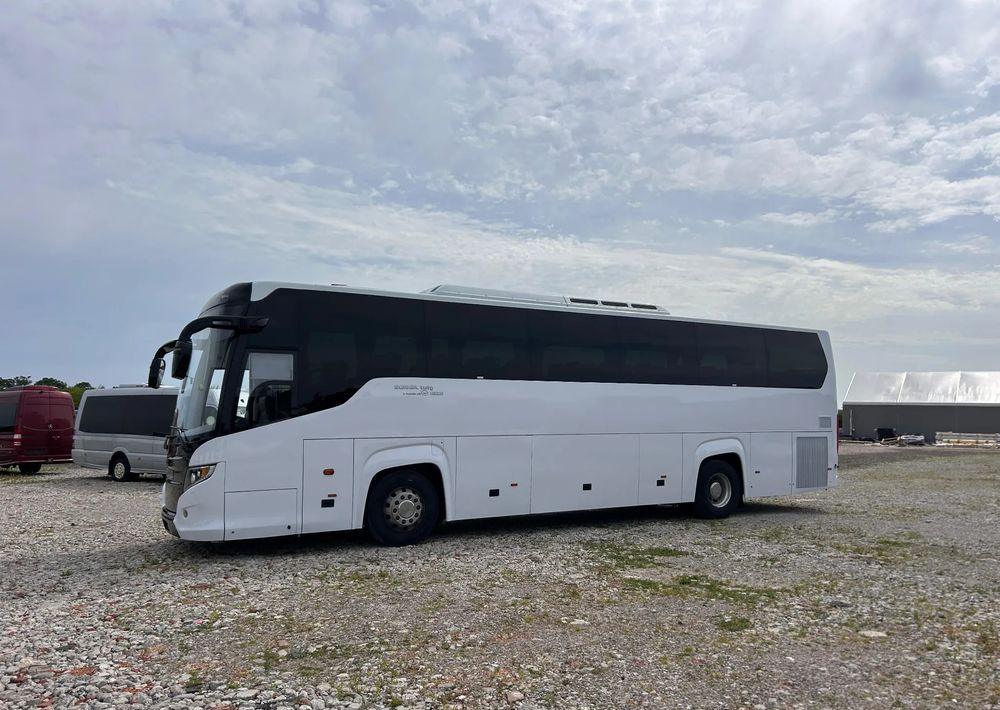Bus pariwisata Scania HIGER: gambar 7