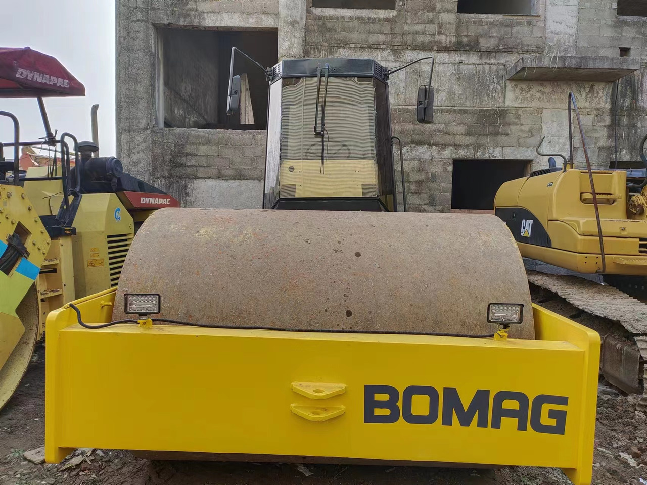 BOMAG BW 217D - Pemadat: gambar 3 BOMAG BW 217D - Pemadat: gambar 3